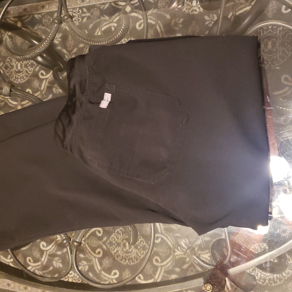 Figs Wome's Black Pants with Gray Drawstring - Picture 5 of 6